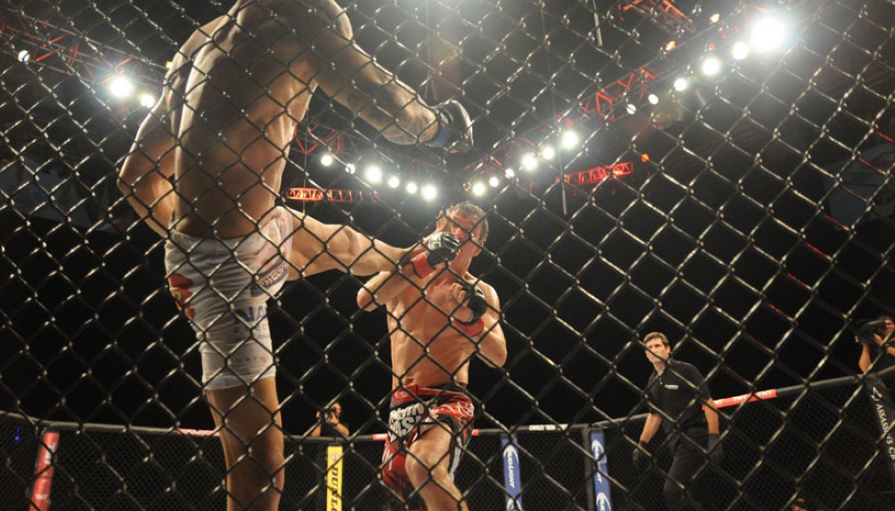 Tom Aspinall Shakes Up MMA's Heavyweight Division